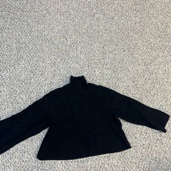 Weekday saga cropped turtle neck sweater - Picture 3 of 9